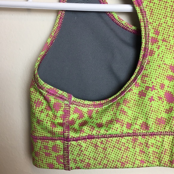 Nike Pro Size XS Sports Bra Athletic Top - Picture 7 of 8